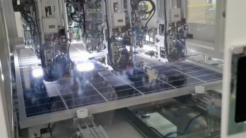 ماكينة لحام علبة وصلات الألواح الشمسية J-Box الآلية
