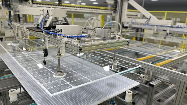 ماكينات تصنيع ألواح الطاقة الشمسية ذات الزجاج المزدوج